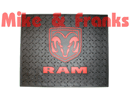 1048 Plasticolor Universalgummifußmatte hinten "Dodge Ram Head"